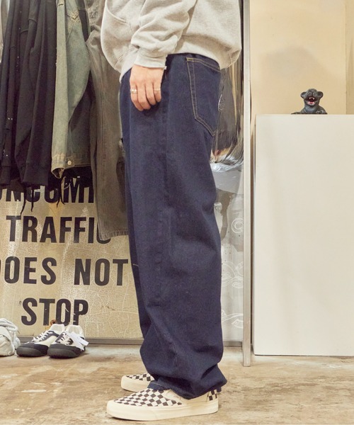 ROOPTOKYO(ループトウキョウ)の「バレルレッグイージーデニムパンツ メンズライク ヴィンテージ ストリート カジュアル ゆったり 2026秋冬 秋服(デニムパンツ・メンズ・ブラック/ライトグレー/ライトブルー/ブラック系その他/ネイビー/ダークネイビー・L/LL/M)」の12枚目の写真