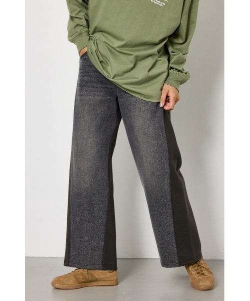 RODEO CROWNS WIDE BOWL(ロデオクラウンズワイドボウル)の「DENIM COMBO PANTS(デニムパンツ・レディース・ブルー系その他/ブルー/ブラック・SMALL/MEDIUM)」の4枚目の写真