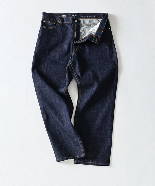 B.C STOCK(ベーセーストック)の「SLIM TAPERED JEANS(デニムパンツ・メンズ・ネイビー/ブラック・LARGE/MEDIUM/X-LARGE)」の2枚目の写真