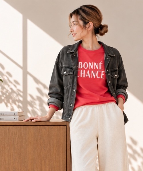 TRICOMER(トリコメル)の「【 TRICOMER / トリコメル 】BONNE CHANCE / A tableシリーズ Tシャツ(Tシャツ/カットソー・レディース・レッド・FREE)」の1枚目の写真
