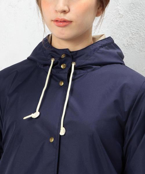 green label relaxing（グリーンレーベルリラクシング）の「CB バイカラーレインコート（レインコート/ポンチョ・レディース・ネイビー・FREE）」の10枚目の写真