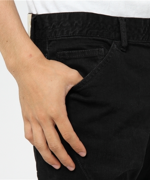 n(n) BY NUMBER (N)INE（エヌエヌバイナンバーナイン）の「直営店限定_TAPERD PANTS_STRETCH DENIM(DAMAGED_BANDANA)（デニムパンツ・メンズ・ブラック×ブラック・2/5/3/4）」の5枚目の写真