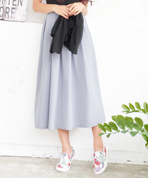 KOBE LETTUCE（コウベレタス）の「ウエストゴム☆ミディアム丈タックフレアスカート（スカート・レディース・ベージュ/ブルー/レッド/サックスブルー/ピンクベージュ/オフホワイト/ブラック/グリーン/ラベンダー/カーキ/イエロー/ネイビー/マスタード/モスグリーン/ボルドー/グリーン系その他/ブルー系その他/ブラック系その他/レッド系その他/パープル系その他/ホワイト系その他/イエロー系その他/ブルー系その他2/レッド系その他2/ピンク系その他/グリーン系その他2・FREE）」の15枚目の写真