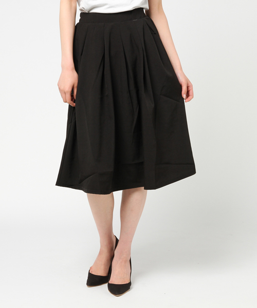 KOBE LETTUCE（コウベレタス）の「ウエストゴム☆ミディアム丈タックフレアスカート（スカート・レディース・ベージュ/ブルー/レッド/サックスブルー/ピンクベージュ/オフホワイト/ブラック/グリーン/ラベンダー/カーキ/イエロー/ネイビー/マスタード/モスグリーン/ボルドー/グリーン系その他/ブルー系その他/ブラック系その他/レッド系その他/パープル系その他/ホワイト系その他/イエロー系その他/ブルー系その他2/レッド系その他2/ピンク系その他/グリーン系その他2・FREE）」の4枚目の写真