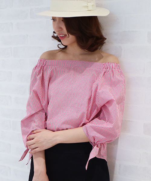 N.（N. Natural Beauty Basic）（エヌエヌナチュラルビューティーベーシック）の「◆オフショルコットンリボンスリーブブラウス（シャツ/ブラウス・レディース・レッド系その他/ブルー系その他・MEDIUM）」の2枚目の写真