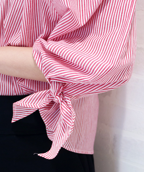 N.（N. Natural Beauty Basic）（エヌエヌナチュラルビューティーベーシック）の「◆オフショルコットンリボンスリーブブラウス（シャツ/ブラウス・レディース・レッド系その他/ブルー系その他・MEDIUM）」の4枚目の写真