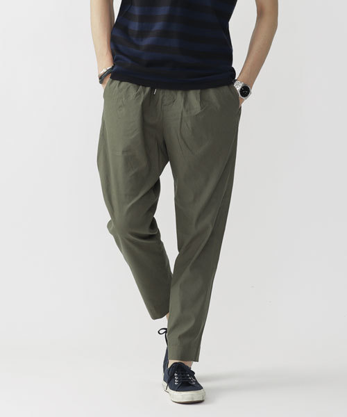 Nano Universe ナノユニバース の リネンレーヨン イージークロップド スラックス Wear