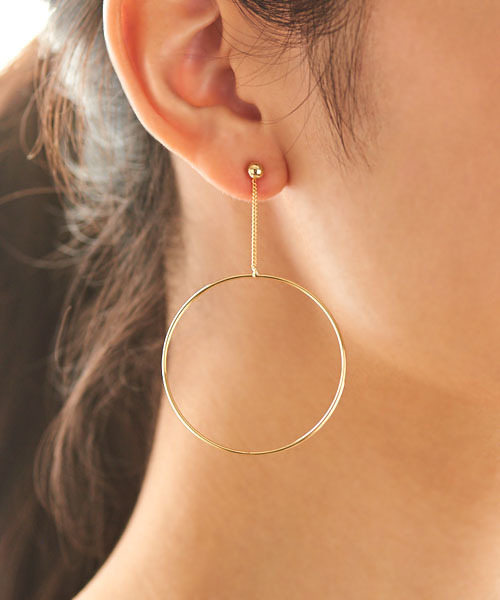 CLAFty by STYLE DELI(クラフティバイスタイルデリ)の「SWING pierce 005 (ピアス(両耳用)・レディース・ゴールド・FREE)」の2枚目の写真