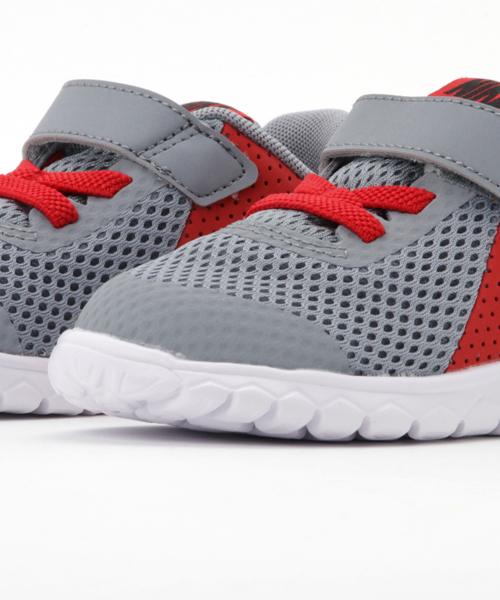 NIKE（ナイキ）の「【NIKE】エクスペリエンスKIDS（スニーカー・キッズ・ピンク/グレー・14/15 /13）」の8枚目の写真