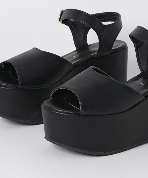 WEGO（ウィゴー）の「WEGO/厚底サンダル（サンダル・レディース・ホワイト/シルバー/ピンク/ブラック・MEDIUM/LARGE）」の9枚目の写真