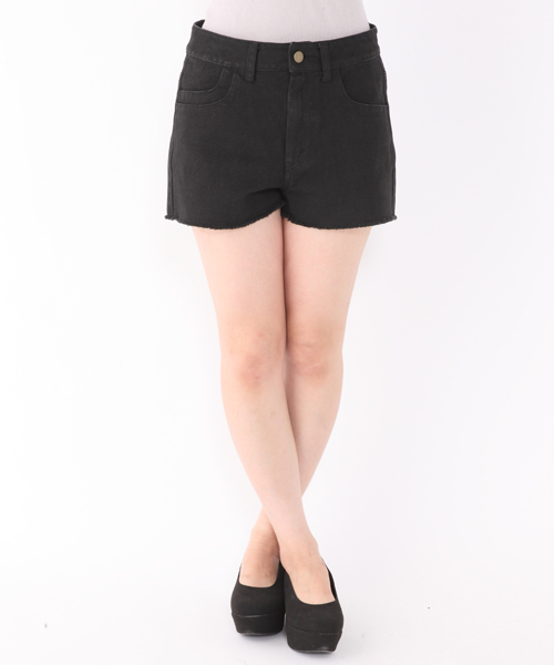 Kastane（カスタネ）の「デニムショートパンツ（その他パンツ・レディース・インディゴブルー/ケミカルウォッシュ/ライトベージュ/ブラック/ターコイズブルー/レッド/サンドベージュ/イエロー/ベージュ/その他1/ブラック系その他/アニマル/ピンクベージュ/ライトグリーン/ダークブルー・SMALL/MEDIUM）」の2枚目の写真