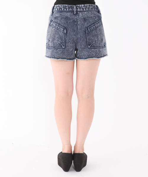 Kastane（カスタネ）の「デニムショートパンツ（その他パンツ・レディース・インディゴブルー/ケミカルウォッシュ/ライトベージュ/ブラック/ターコイズブルー/レッド/サンドベージュ/イエロー/ベージュ/その他1/ブラック系その他/アニマル/ピンクベージュ/ライトグリーン/ダークブルー・SMALL/MEDIUM）」の18枚目の写真