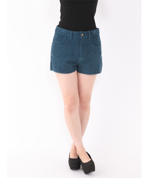 Kastane（カスタネ）の「デニムショートパンツ（その他パンツ・レディース・インディゴブルー/ケミカルウォッシュ/ライトベージュ/ブラック/ターコイズブルー/レッド/サンドベージュ/イエロー/ベージュ/その他1/ブラック系その他/アニマル/ピンクベージュ/ライトグリーン/ダークブルー・SMALL/MEDIUM）」の16枚目の写真