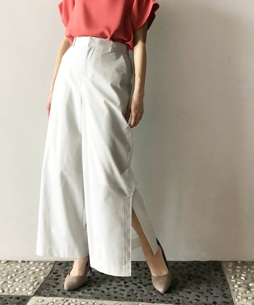 PICCIN(ピッチン)の「コードレーンワイドパンツ(その他パンツ・レディース・ベージュ/ネイビー/ライトグリーン・MEDIUM/LARGE)」の1枚目の写真