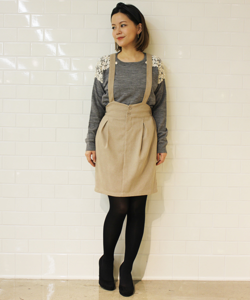 mystic(ミスティック)の「肩レースプルオーバー(ニット/セーター・レディース・アイボリー/ブラック/グレー/ブルー/ネイビー/ピンク・フリ-)」の16枚目の写真