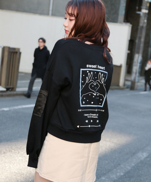 apres jour（アプレジュール）の「MA-1プリントスウェット【ZOZOTOWN限定アイテム】（スウェット・レディース・ブラック/ネイビー/オフホワイト/その他・フリー）」の3枚目の写真