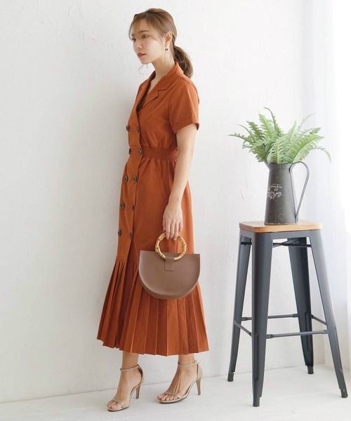 LADYMADE（レディメイド）の「ダブルボタンプリーツワンピース（ワンピース・レディース・ブラック/ブラウン/ライトベージュ・FREE）」の11枚目の写真