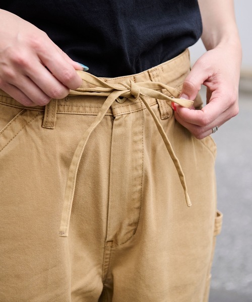 UNIVERSAL OVERALL(ユニバーサルオーバーオール)の「UNIVERSAL OVERALL × JACK & MARIE リラックスワイドペインターパンツ(カーゴパンツ・レディース・サンドベージュ/オリーブドラブ・M/L)」の20枚目の写真