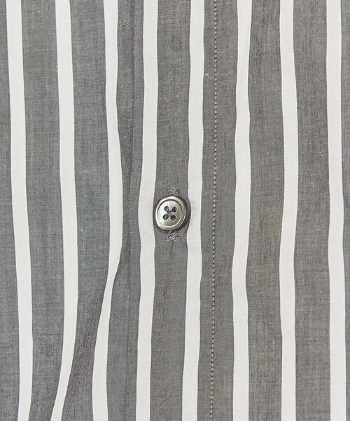 BEAUTY&YOUTH UNITED ARROWS（ビューティーアンドユースユナイテッドアローズ）の「BY ストライプ バンドカラー ワイドフォルム ボックス シャツ -MADE IN JAPAN-（シャツ/ブラウス・メンズ・ライトグレー/グレー・S/M/L/XL）」の12枚目の写真