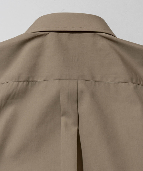 MAISON SPECIAL(メゾンスペシャル)の「【WEB限定】テックブロードレギュラーシャツ 【MAISON SPECIAL/メゾンスペシャル】(シャツ/ブラウス・メンズ・ダークブラウン/ベージュ/オフホワイト/カーキ/パープル/イエロー/バーガンディー/グリーン/ブラック/ネイビー/オリーブ/ブルー・44/46/48)」の15枚目の写真