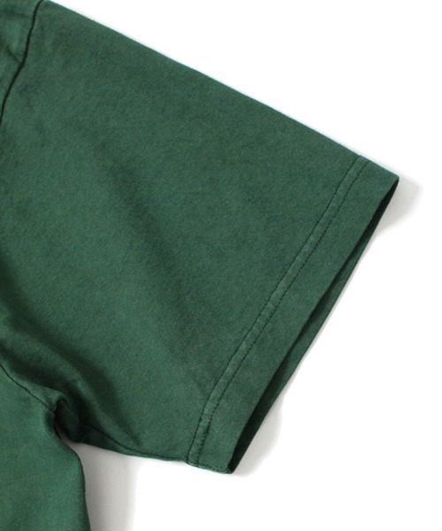 Denime（ドゥニーム）の「DENIME TEE DENIMEANS D プリントT（Tシャツ/カットソー・メンズ・ホワイト/ネイビー/グリーン・MEDIUM/LARGE/SMALL/X-LARGE）」の9枚目の写真