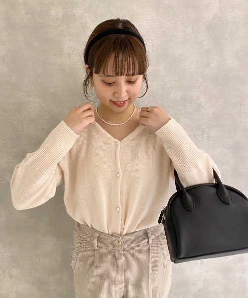 flower（フラワー）の「ベルベットカチューシャ - medium -（カチューシャ・レディース・ベージュ/ブラウン/ピンク/ブルー/ブラック・FREE）」の6枚目の写真