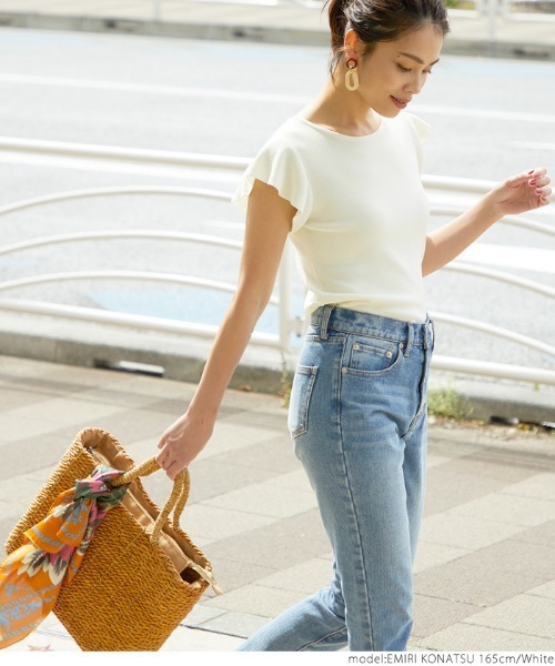 coca（coca）（コカ）の「ショルダーフリルノースリーブニットトップス（Tシャツ/カットソー・レディース・ホワイト/ブラック・ONE SIZE）」の4枚目の写真