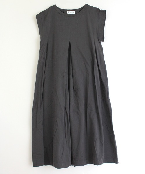 RNA-N（アールエヌエーエヌ）の「M1435 タックフレンチスリーブワンピース（ワンピース・レディース・オフホワイト/ダークグレー/マスタード・MEDIUM）」の2枚目の写真