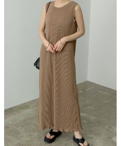 Re Edit リエディ の マットプリーツマキシワンピース ワンピース Wear