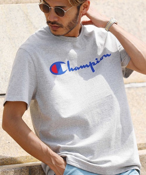 Champion(チャンピオン)の「Champion チャンピオン スクリプト ロゴ オーバーサイズ 半袖 クルーネック Tシャツ(Tシャツ/カットソー・メンズ・ブラック/グレー/ホワイト/レッド・SMALL/MEDIUM/LARGE/X-LARGE)」の3枚目の写真