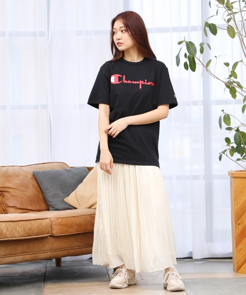 Champion(チャンピオン)の「Champion チャンピオン スクリプト ロゴ オーバーサイズ 半袖 クルーネック Tシャツ(Tシャツ/カットソー・メンズ・ブラック/グレー/ホワイト/レッド・SMALL/MEDIUM/LARGE/X-LARGE)」の16枚目の写真