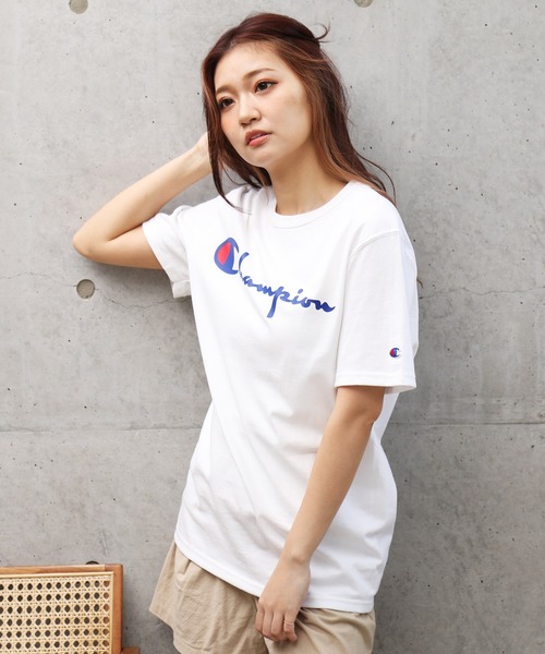 Champion(チャンピオン)の「Champion チャンピオン スクリプト ロゴ オーバーサイズ 半袖 クルーネック Tシャツ(Tシャツ/カットソー・メンズ・ブラック/グレー/ホワイト/レッド・SMALL/MEDIUM/LARGE/X-LARGE)」の12枚目の写真
