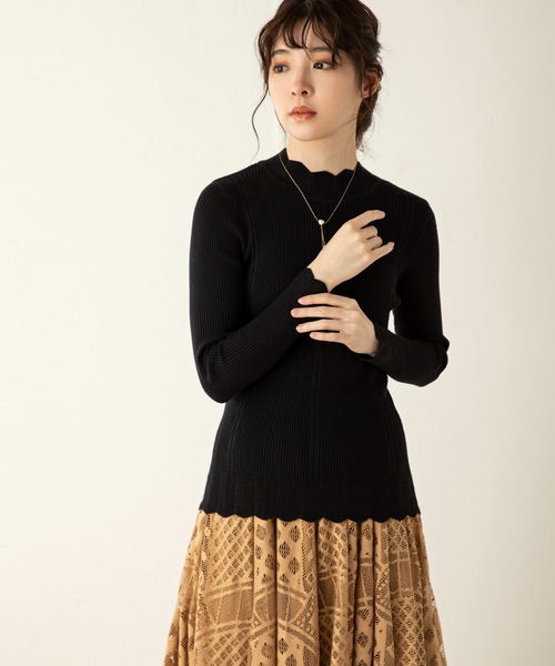 MILLION CARATS（ミリオンカラッツ）の「【Re Basic】リブハイネックニット（ニット/セーター・レディース・オフホワイト/ブラック/ピンク/ベージュ/ブラウン/イエロー/レッド/グレー・FREE）」の3枚目の写真