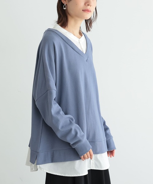 osharewalker（オシャレウォーカー）の「『シャツドッキングVネックスウェット』（スウェット・レディース・ミント/ブラック/グレイッシュベージュ/グレイッシュブルー・FREE）」の10枚目の写真