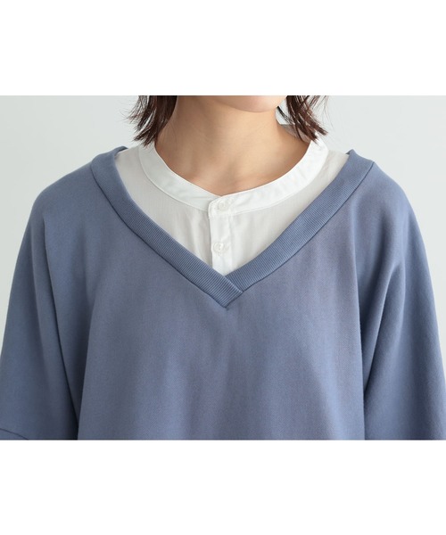 osharewalker（オシャレウォーカー）の「『シャツドッキングVネックスウェット』（スウェット・レディース・ミント/ブラック/グレイッシュベージュ/グレイッシュブルー・FREE）」の15枚目の写真