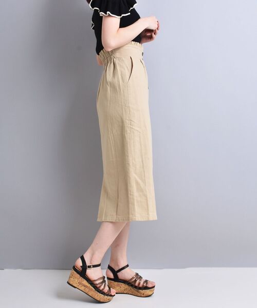 MAJESTIC LEGON（マジェスティックレゴン）の「スリムIラインスカート（スカート・レディース・ベージュ/カーキオリーブ/アイボリー・SMALL/MEDIUM）」の7枚目の写真