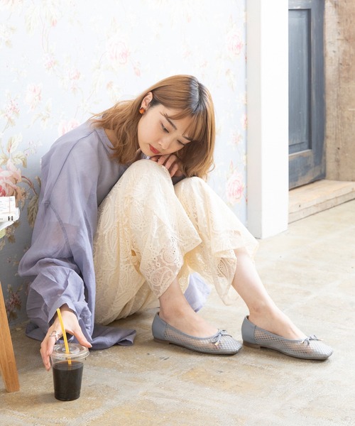 menue(メヌエ)の「スクエアトゥメッシュバレエシューズ(バレエシューズ・レディース・ブラック/アイボリー/ブルー/グレイッシュベージュ・22.0cm/23.0cm/24.0cm/25.0cm/26.0cm/21.5cm/22.5cm/23.5cm/24.5cm/25.5cm)」の20枚目の写真