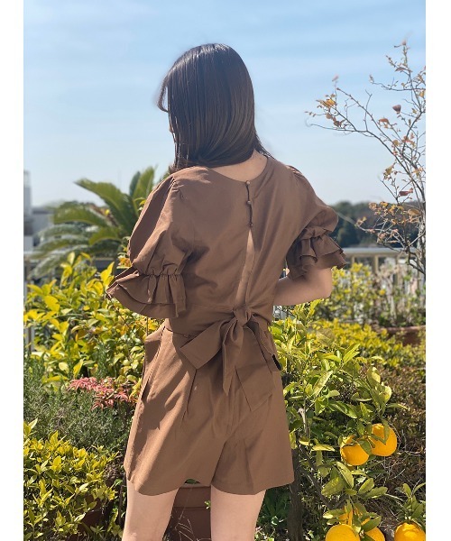 one way(ワンウェイ)の「【oneway】バックリボンボリュームスリーブ(シャツ/ブラウス・レディース・ベージュ/ライトブラウン/カーキ/ブラック・FREE)」の15枚目の写真