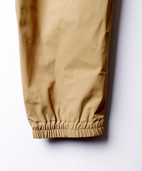 LONSDALE（ロンズデール）の「LONSDALE 接触冷感 吸汗速乾 UVカット ストレッチ ナイロンニット トラックパンツ ジョガーパンツ（その他パンツ・メンズ・ブラック/ベージュ/ネイビー・L/M/LL）」の13枚目の写真