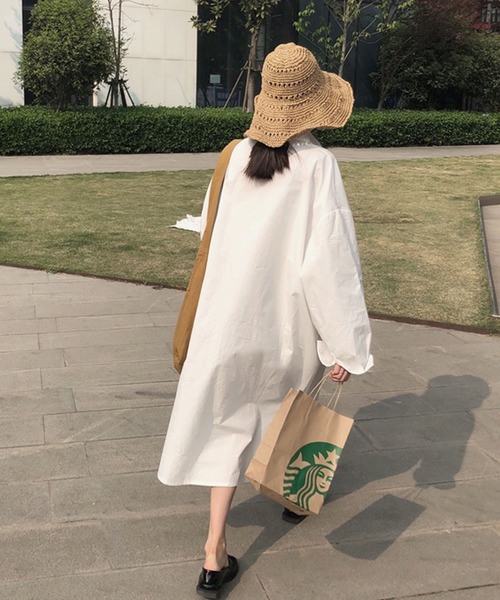 Girly Doll（ガーリードール）の「大人カジュアル　ミディ丈シャツワンピース（シャツワンピース・レディース・ブルー/ホワイト/グレイッシュベージュ/ブラック/ライトブルー・FREE）」の9枚目の写真