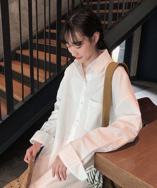 Girly Doll（ガーリードール）の「大人カジュアル　ミディ丈シャツワンピース（シャツワンピース・レディース・ブルー/ホワイト/グレイッシュベージュ/ブラック/ライトブルー・FREE）」の12枚目の写真