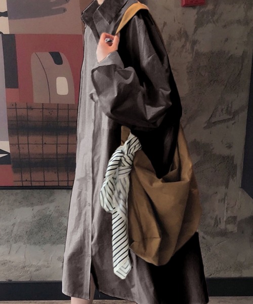 Girly Doll（ガーリードール）の「大人カジュアル　ミディ丈シャツワンピース（シャツワンピース・レディース・ブルー/ホワイト/グレイッシュベージュ/ブラック/ライトブルー・FREE）」の16枚目の写真