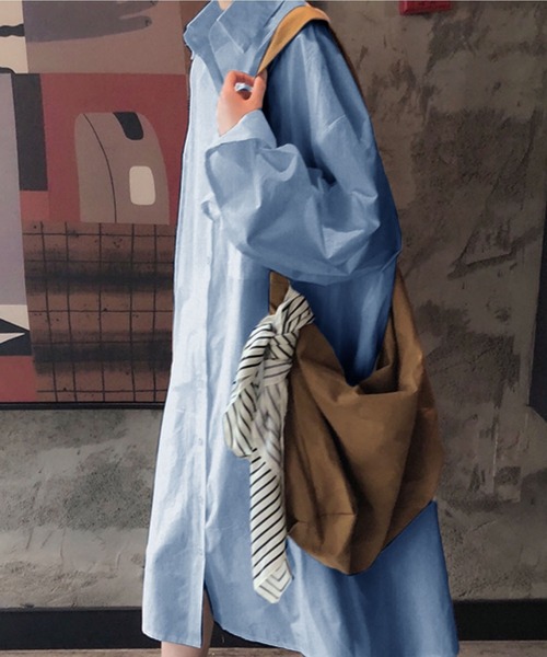 Girly Doll（ガーリードール）の「大人カジュアル　ミディ丈シャツワンピース（シャツワンピース・レディース・ブルー/ホワイト/グレイッシュベージュ/ブラック/ライトブルー・FREE）」の17枚目の写真