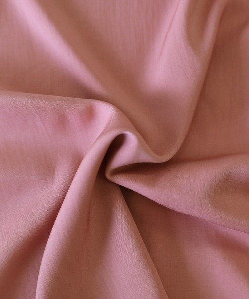 select MOCA(セレクトモカ)の「2021 SS スムースサテンリラックスキャミワンピース(ワンピース・レディース・ミント/パープル/ピンク・FREE)」の7枚目の写真