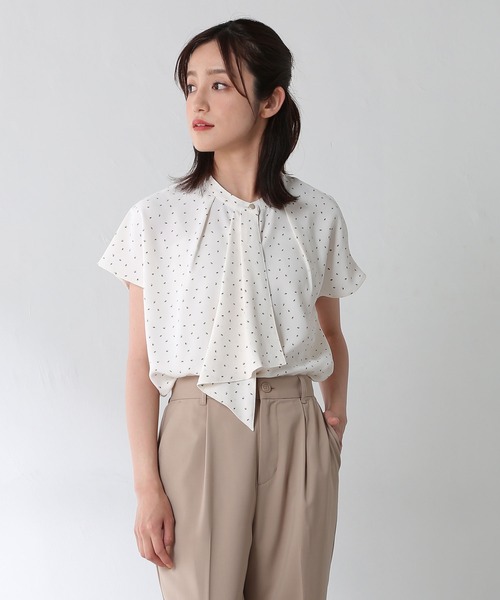 GLACIER（グラシア）の「ボータイブラウス（シャツ/ブラウス・レディース・ホワイト/ネイビー/ホワイト系その他/ブルー系その他/ブルー系その他2・LL/S/M/L）」の3枚目の写真