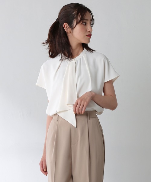 GLACIER（グラシア）の「ボータイブラウス（シャツ/ブラウス・レディース・ホワイト/ネイビー/ホワイト系その他/ブルー系その他/ブルー系その他2・LL/S/M/L）」の2枚目の写真