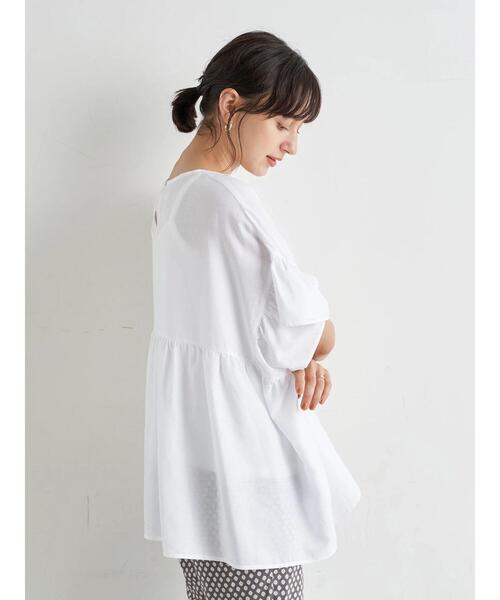 earth music&ecology（アースミュージックアンドエコロジー）の「レーヨンリネンフリルブラウス ＊（シャツ/ブラウス・レディース・ラベンダー/ベージュ/オフホワイト・FREE）」の16枚目の写真