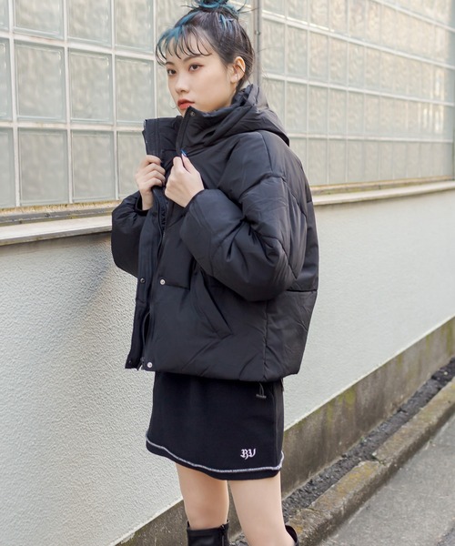 RASVOA(ラスボア)の「【WEB限定】フードボリュームフェイクダウン(ダウンジャケット/コート・レディース・ブラック/アイボリー・FREE)」の5枚目の写真