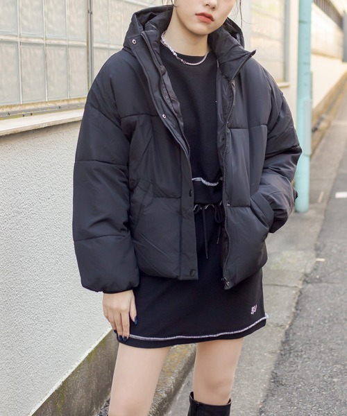 RASVOA(ラスボア)の「【WEB限定】フードボリュームフェイクダウン(ダウンジャケット/コート・レディース・ブラック/アイボリー・FREE)」の3枚目の写真