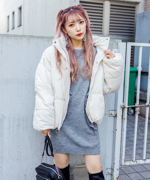 RASVOA(ラスボア)の「【WEB限定】フードボリュームフェイクダウン(ダウンジャケット/コート・レディース・ブラック/アイボリー・FREE)」の20枚目の写真